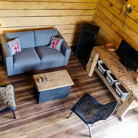 בקתה La Du Cerf Et Son Sauna Attre