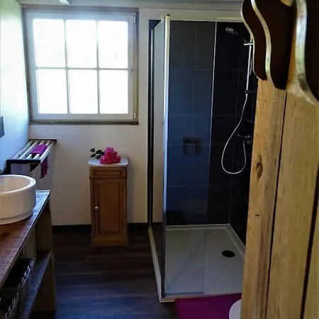 בקתה La Du Cerf Et Son Sauna